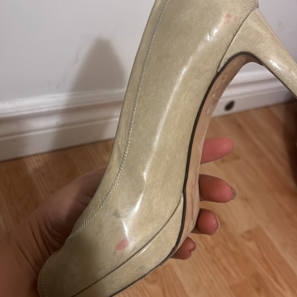 Stuart Weitzman Heel Shoes - Picture 8 of 8